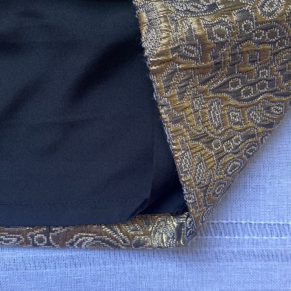 NWOT Loft Baroque fabric mini skirt. - Picture 6 of 14